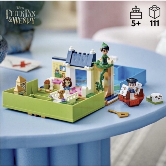 NEW! LEGO Disney Peter Pan & Wendy
Storybook Set 43220 - Picture 7 of 8